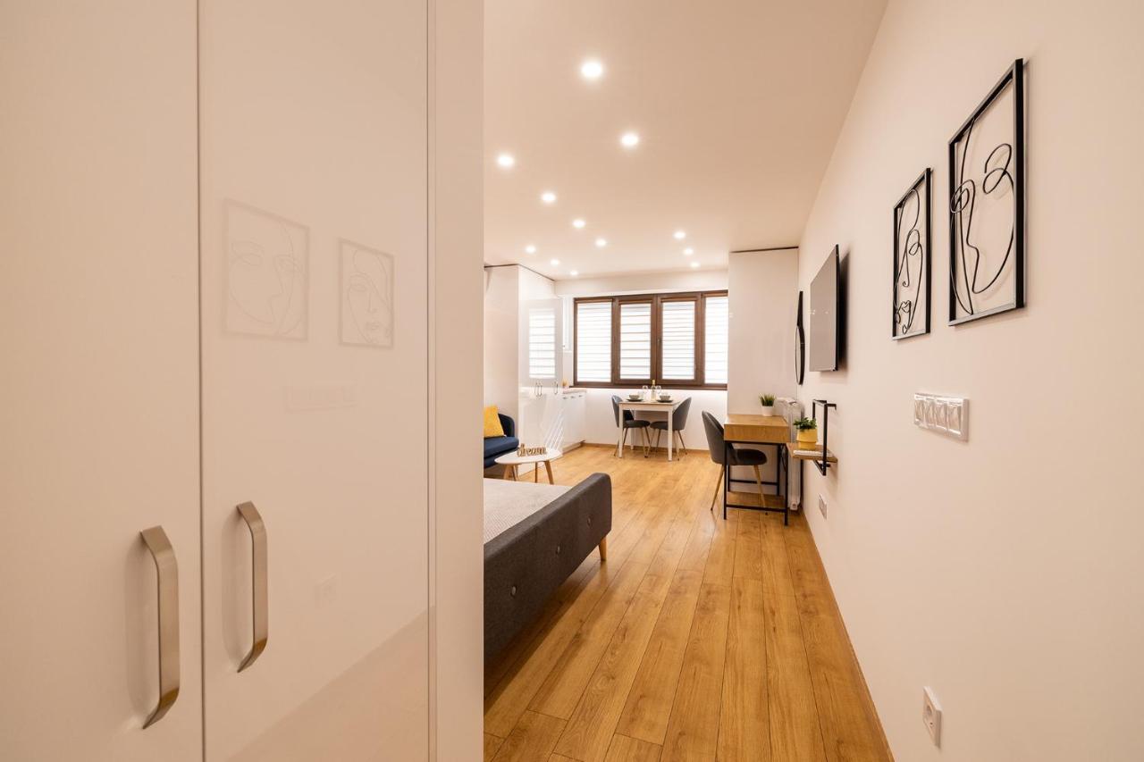 Luxury Studio Living High-End Amenities And Great Location By Flat Mаnager Sofia Buitenkant foto